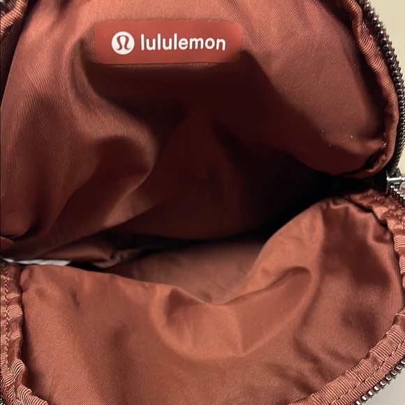Lululemon All Night Festival Bag *Micro 2L - Picture 5 of 11